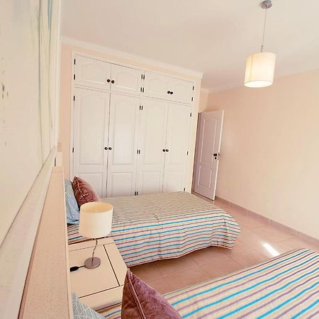 Apartamento Oasis Parque 1 ポルティマン エクステリア 写真