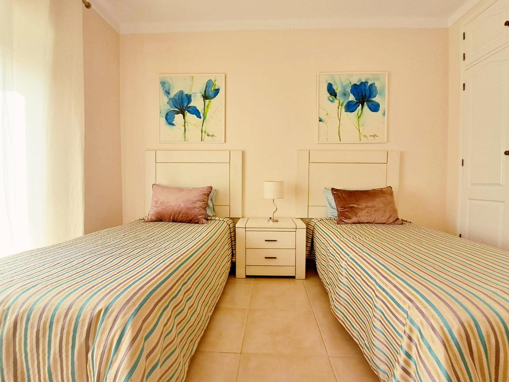 Apartamento Oasis Parque 1 ポルティマン エクステリア 写真