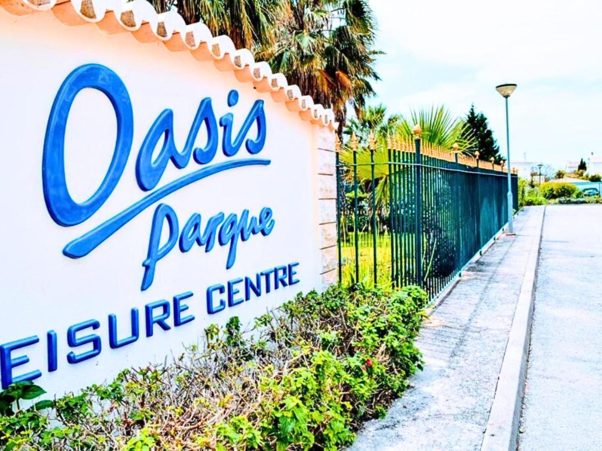 Apartamento Oasis Parque 1 ポルティマン エクステリア 写真