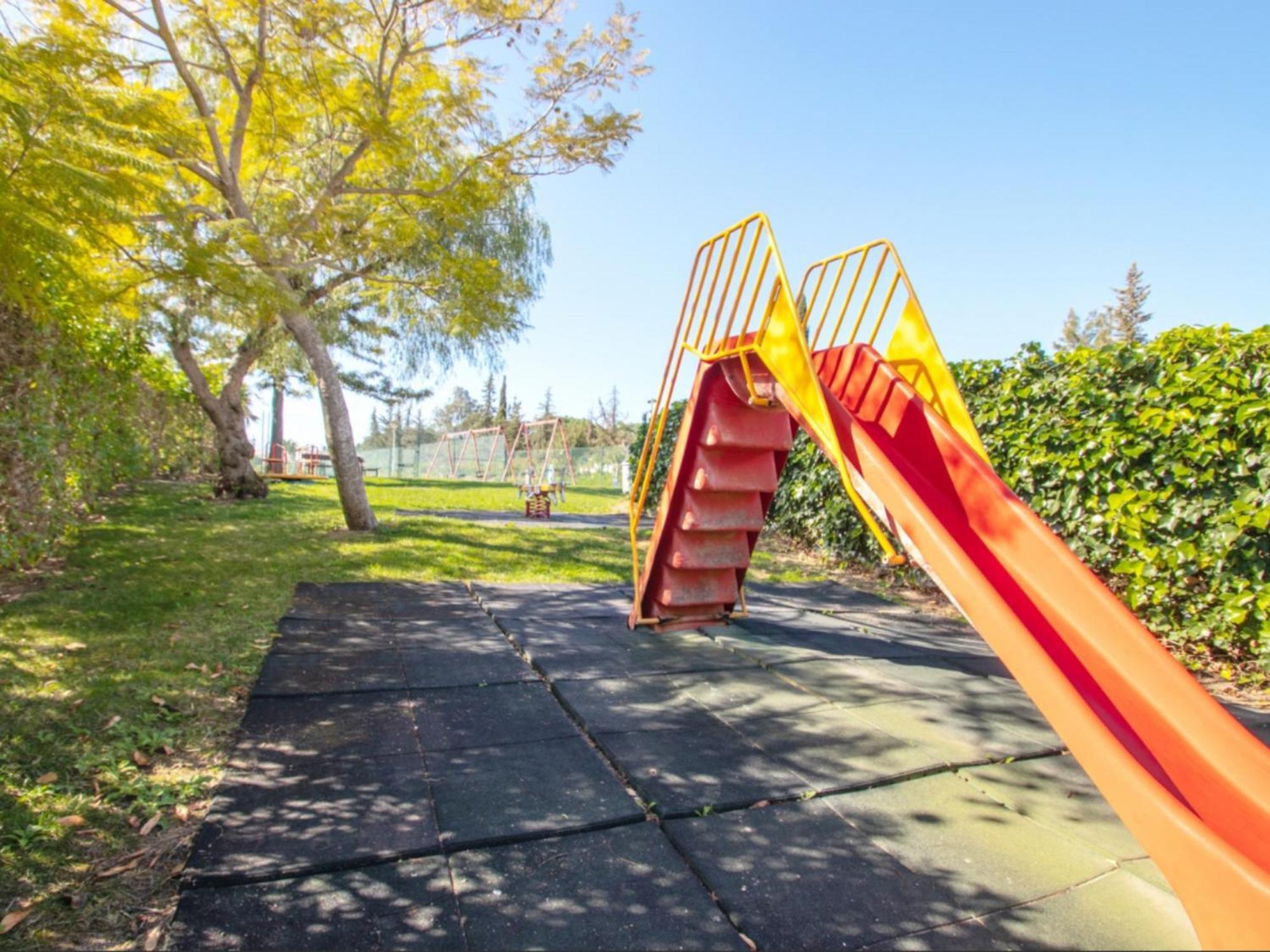 Apartamento Oasis Parque 1 ポルティマン エクステリア 写真